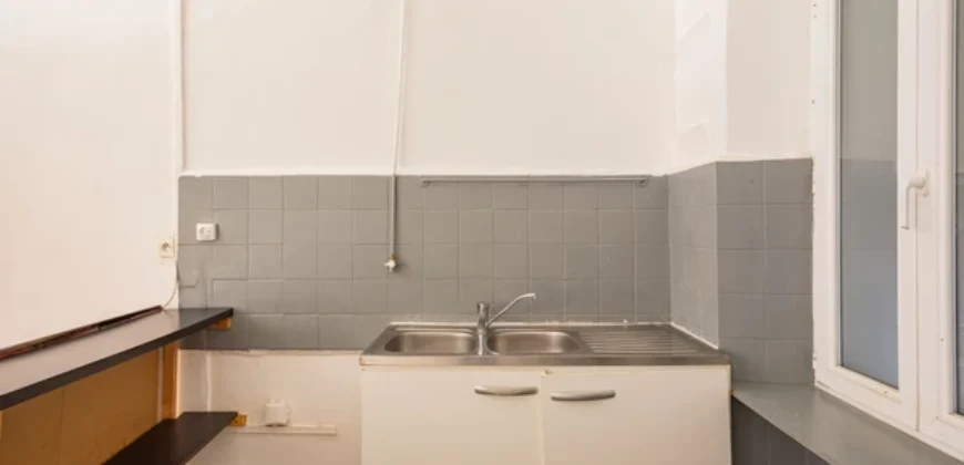 Location d’un T2 non meublé au 3 Rue Charles Plumier, 13002, Marseille