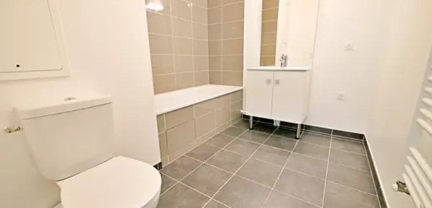 Location d’un T2 non meublé au 9 Esplanade Nova, 94800, Villejuif